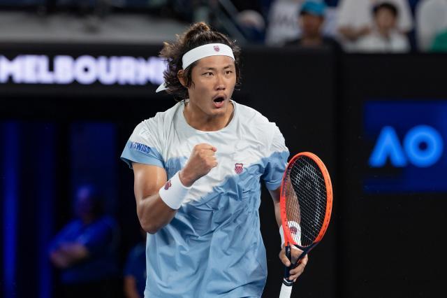 新葡萄8883官网-张奔斗：巡回赛稳定赢球 张之臻再创排名新高